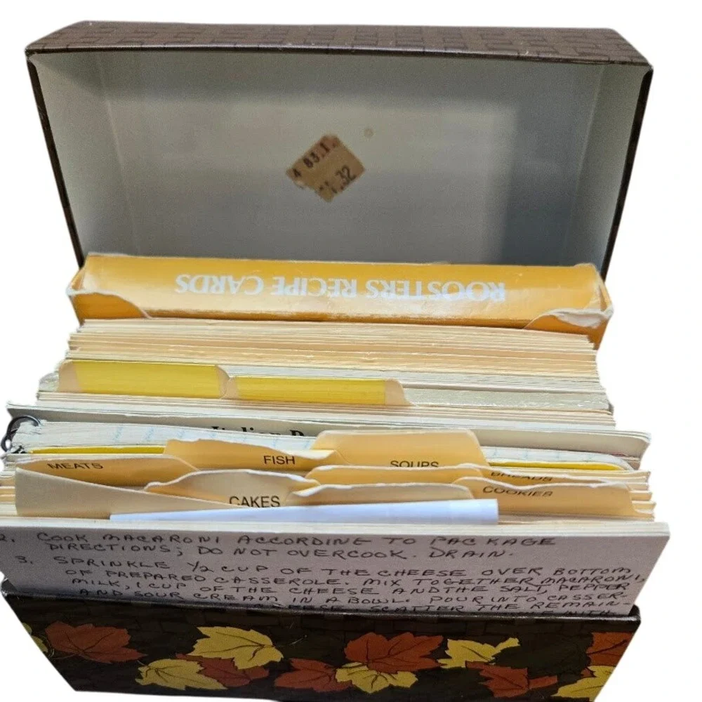 VTG Autumn Thanksgiving‎ Tin Recipe Box Syndicate Mfg Fall Leaves MCM